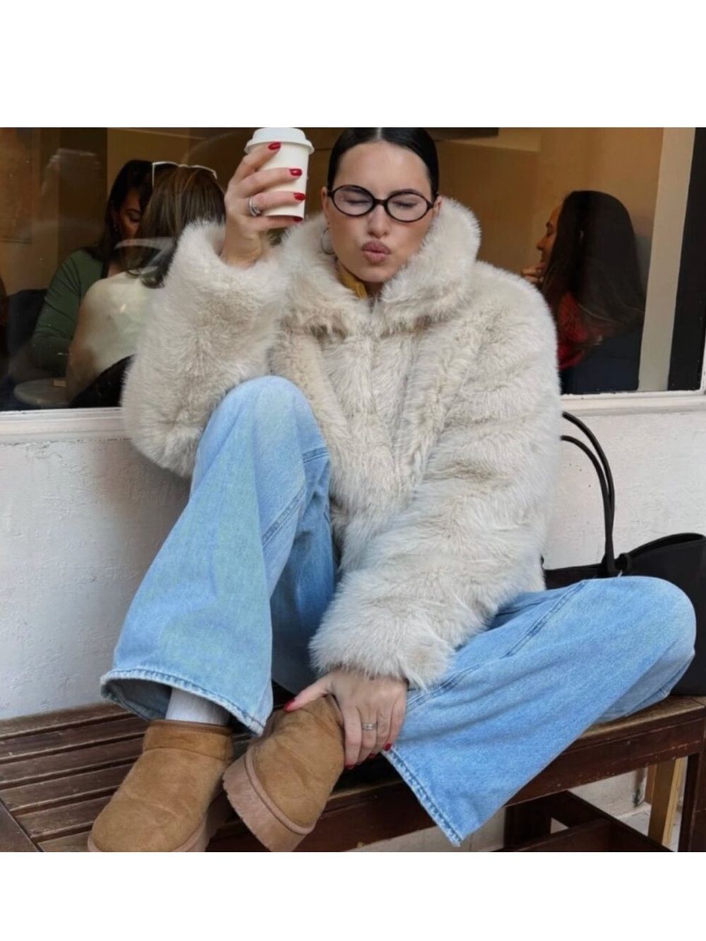 Women's Short Faux Fur Coat Light Gray Size Small